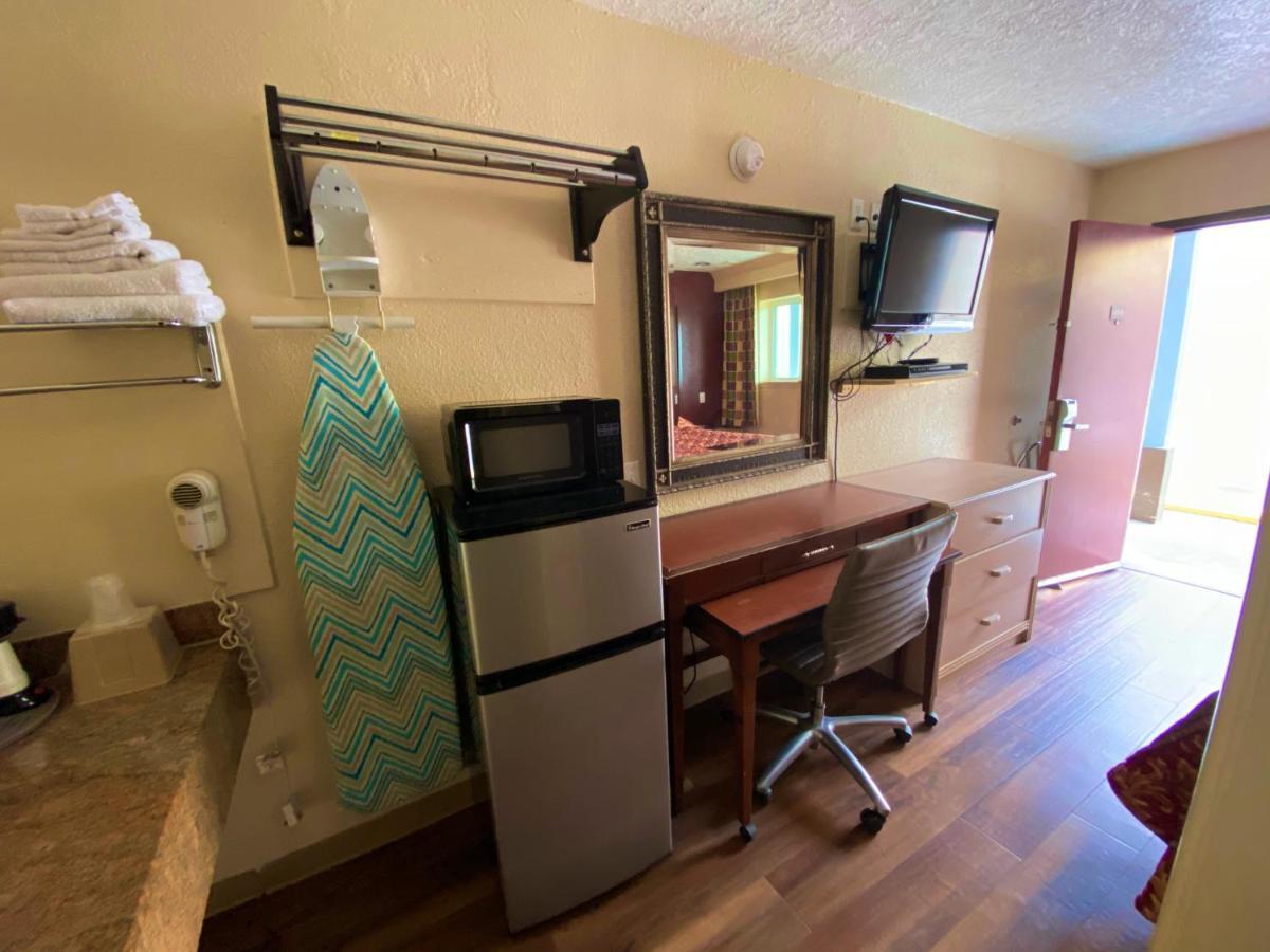 Economy Lodge Texas City Refinery 외부 사진